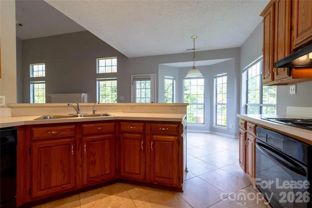 6138 Garamond Court Charlotte NC 28270