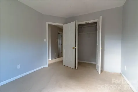 6138 Garamond Court Charlotte NC 28270