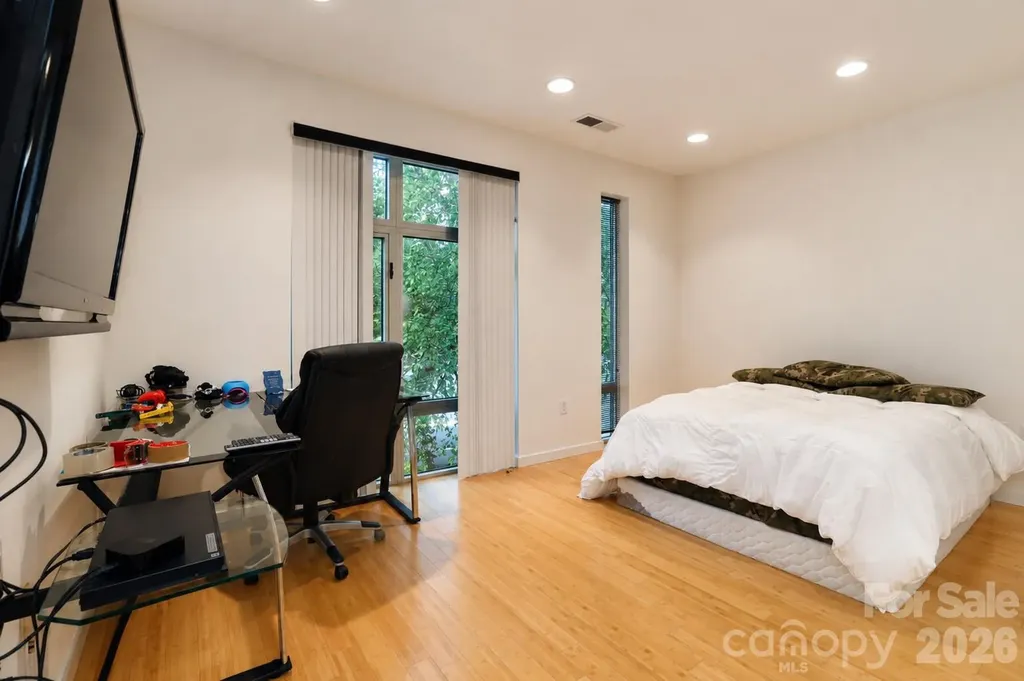 350 Viburnum Way Court Charlotte NC 28208