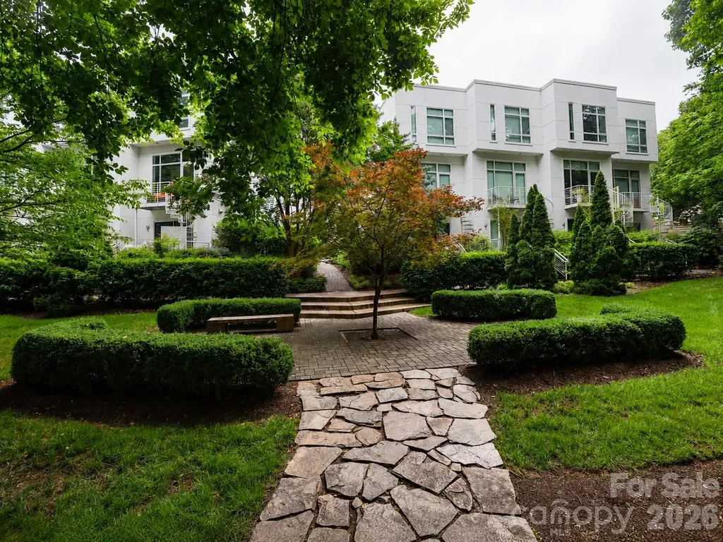 350 Viburnum Way Court Charlotte NC 28208