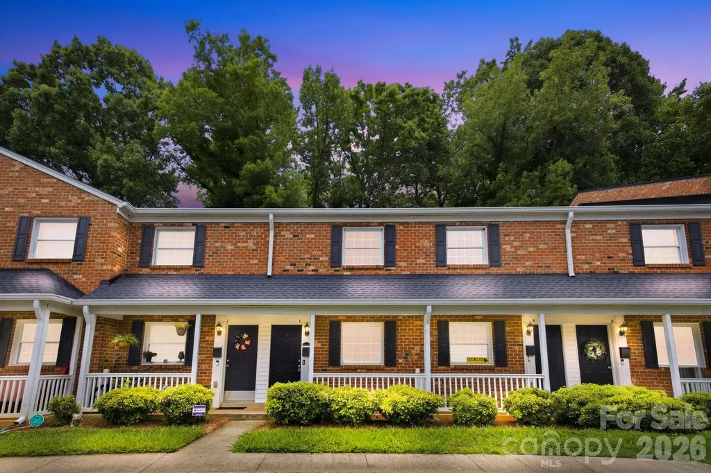 1215 Green Oaks Lane Charlotte NC 28205