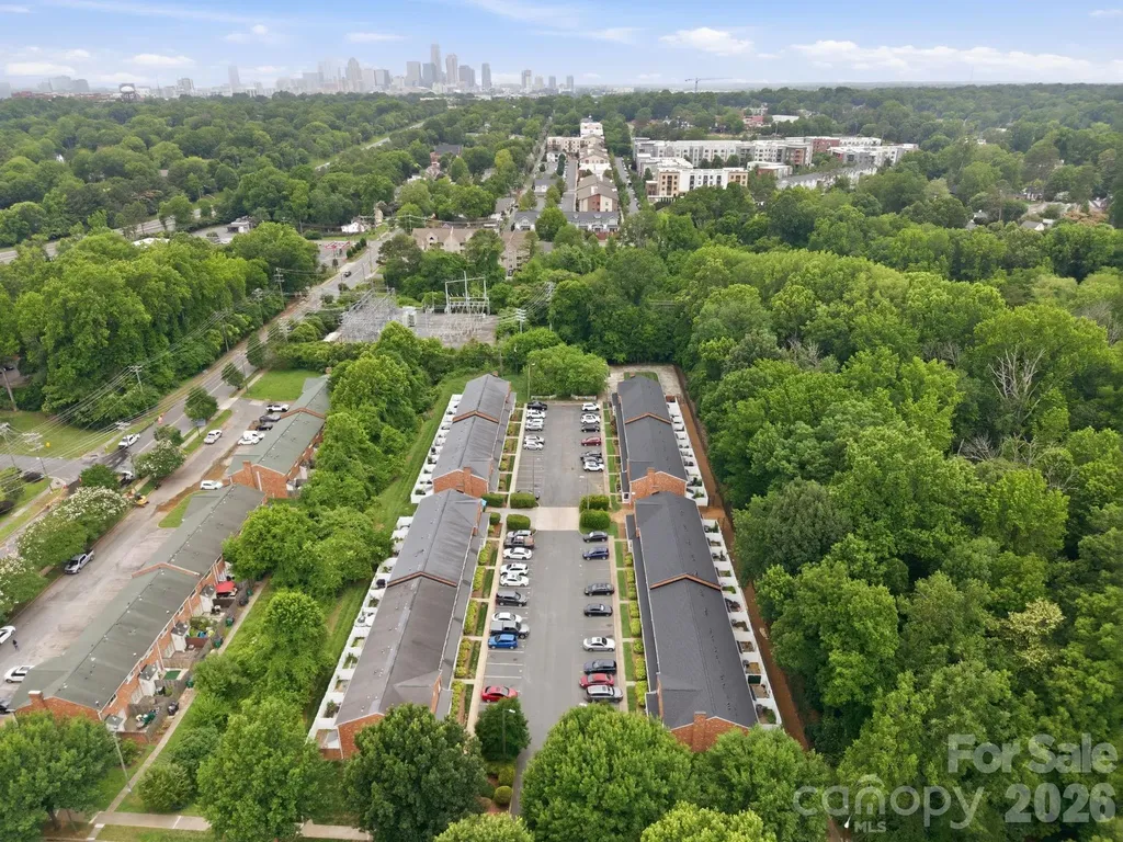 1215 Green Oaks Lane Charlotte NC 28205