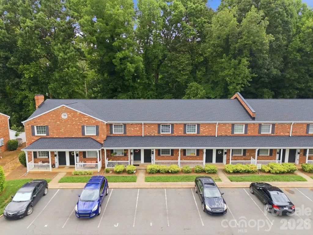 1215 Green Oaks Lane Charlotte NC 28205