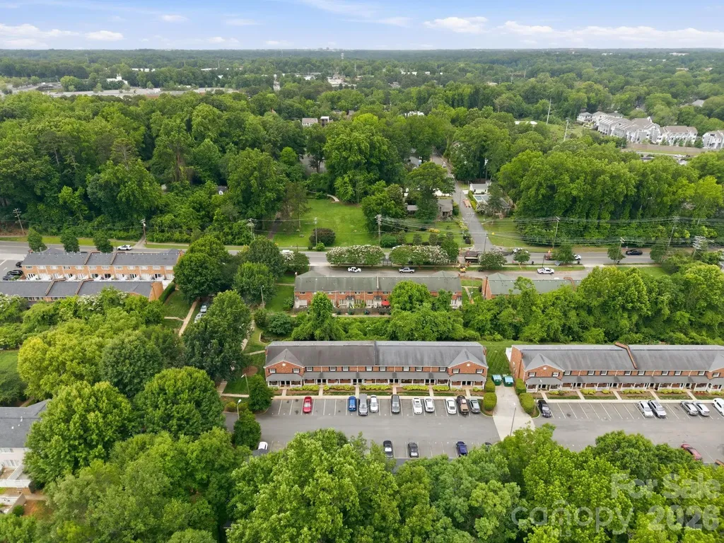 1215 Green Oaks Lane Charlotte NC 28205