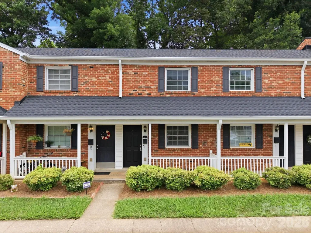1215 Green Oaks Lane Charlotte NC 28205