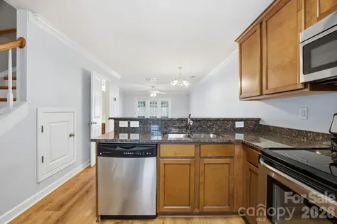 1215 Green Oaks Lane Charlotte NC 28205