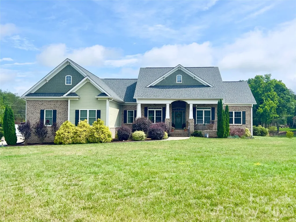 107 Buffalo Creek Drive Statesville NC 28677
