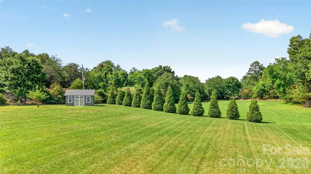 107 Buffalo Creek Drive Statesville NC 28677