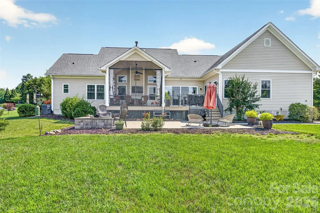 107 Buffalo Creek Drive Statesville NC 28677