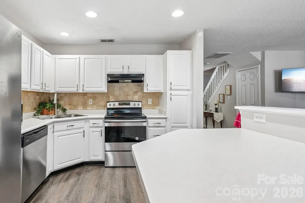 8406 Southgate Commons Drive Charlotte NC 28277