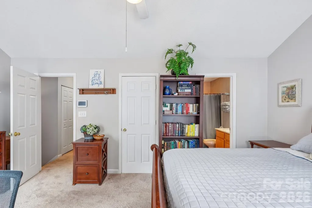 8406 Southgate Commons Drive Charlotte NC 28277