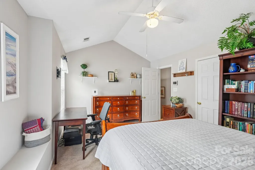 8406 Southgate Commons Drive Charlotte NC 28277