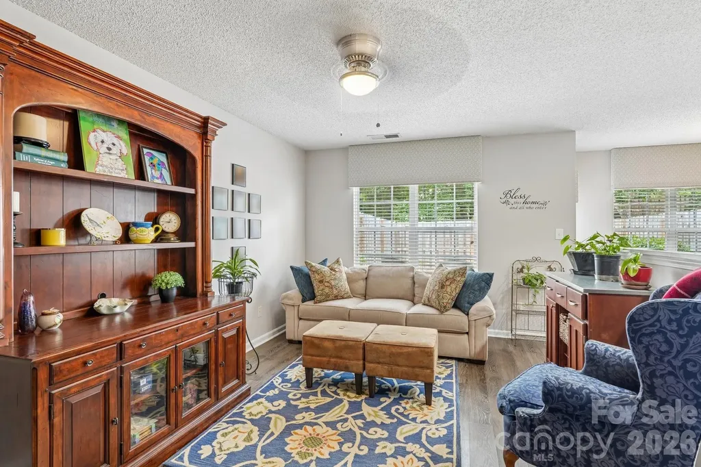 8406 Southgate Commons Drive Charlotte NC 28277