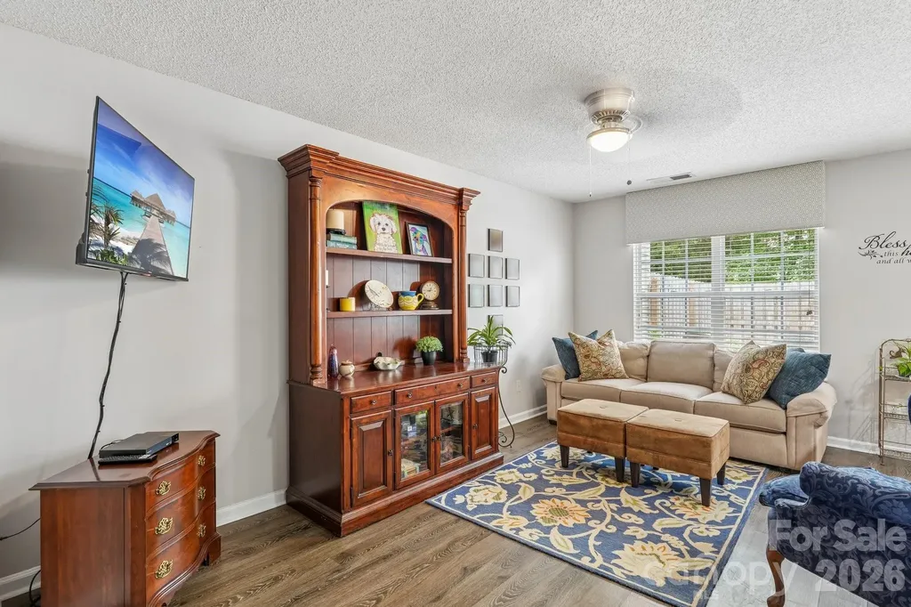 8406 Southgate Commons Drive Charlotte NC 28277