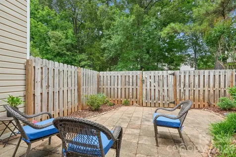 8406 Southgate Commons Drive Charlotte NC 28277
