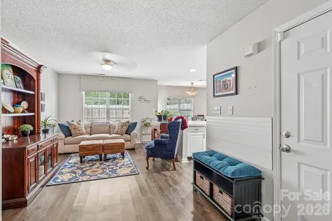 8406 Southgate Commons Drive Charlotte NC 28277
