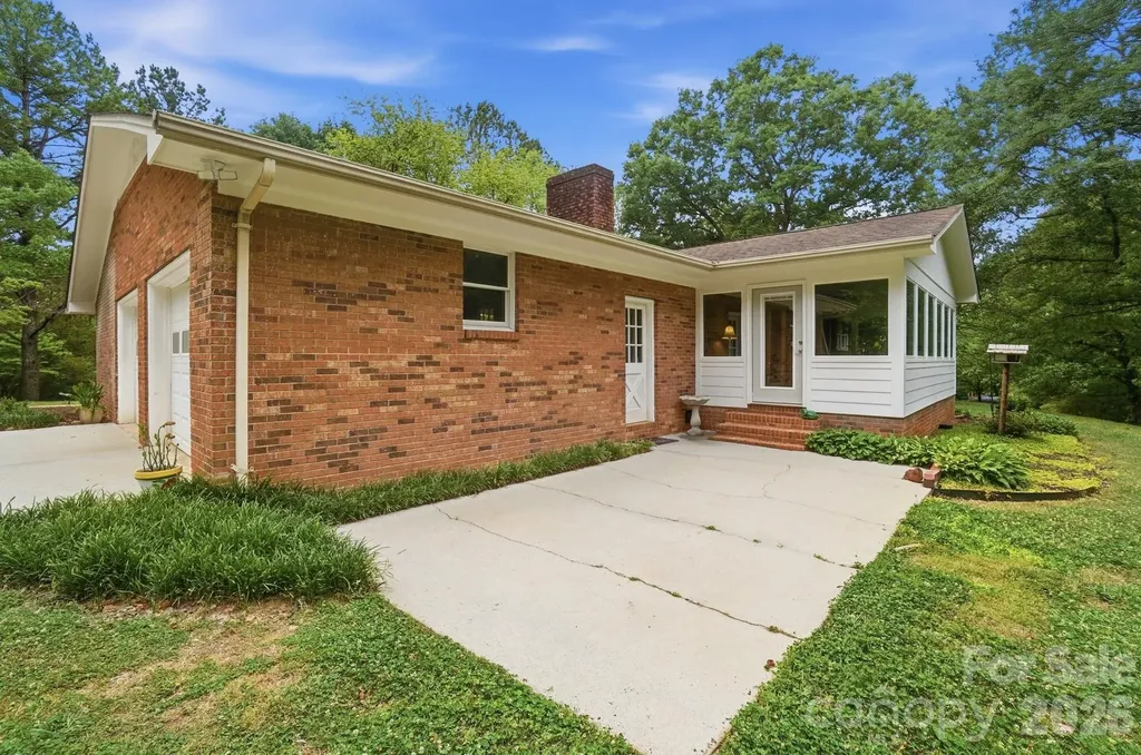 201 Hickory Hill Lane Stanley NC 28164