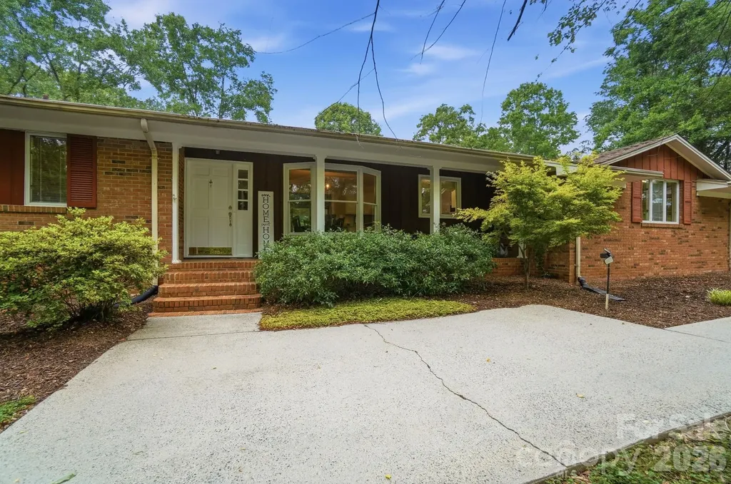 201 Hickory Hill Lane Stanley NC 28164