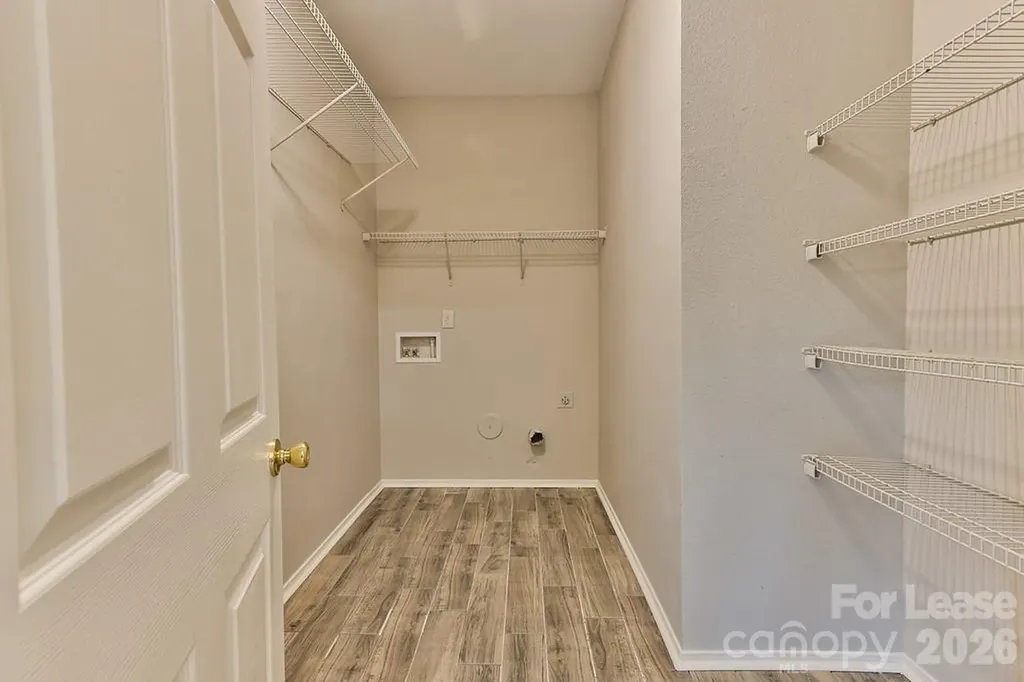 8946 Chalkstone Road Charlotte NC 28216
