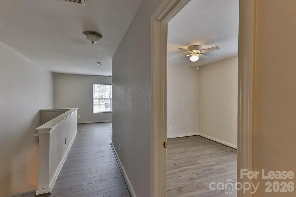 8946 Chalkstone Road Charlotte NC 28216