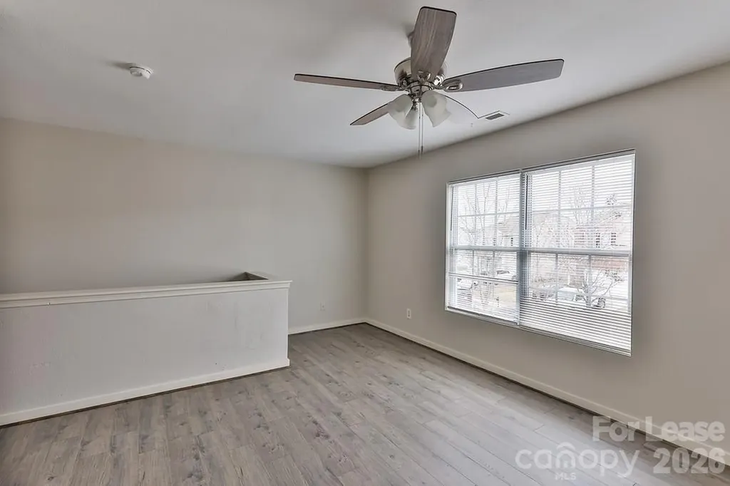 8946 Chalkstone Road Charlotte NC 28216