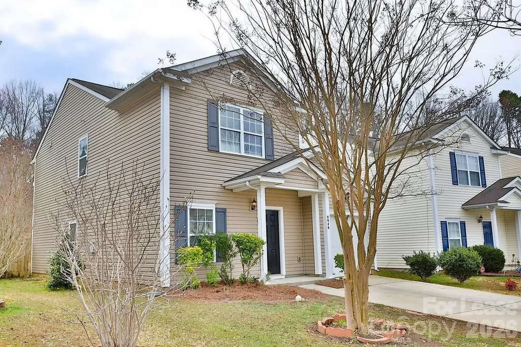 8946 Chalkstone Road Charlotte NC 28216