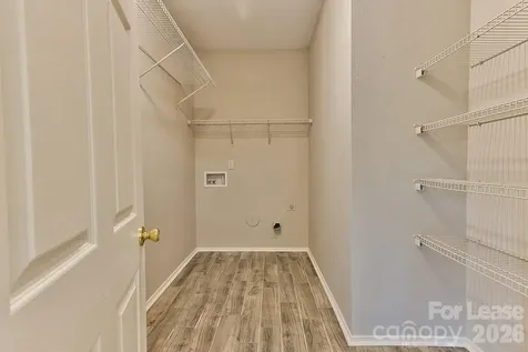 8946 Chalkstone Road Charlotte NC 28216