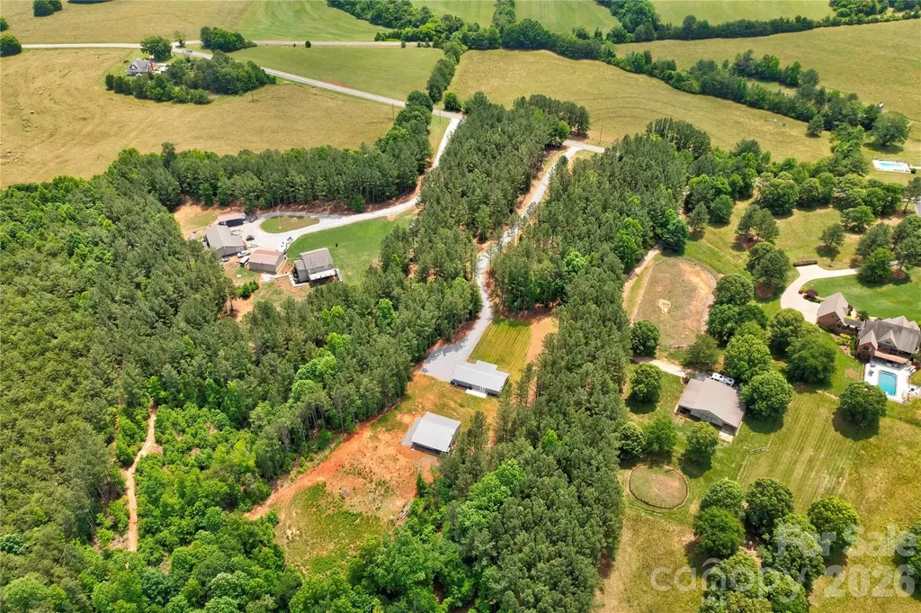1733 Timber Drive Mooresboro NC 28114