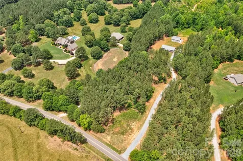 1733 Timber Drive Mooresboro NC 28114