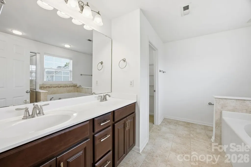 2162 Belle Vernon Avenue Charlotte NC 28210