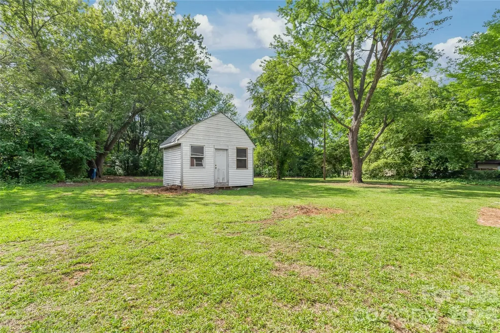 607 N Rocky River Road Monroe NC 28110