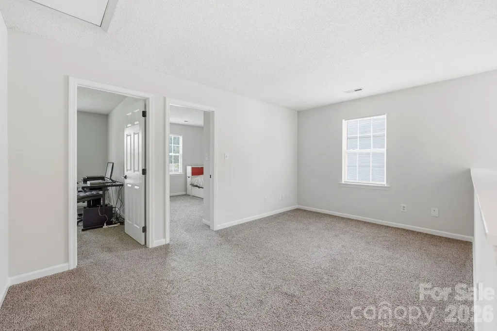 6912 Alanbrook Road Charlotte NC 28215