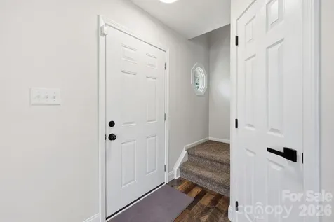6912 Alanbrook Road Charlotte NC 28215