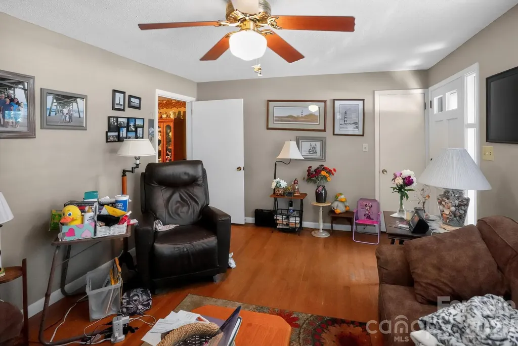 2291 19th Avenue NE Hickory NC 28601