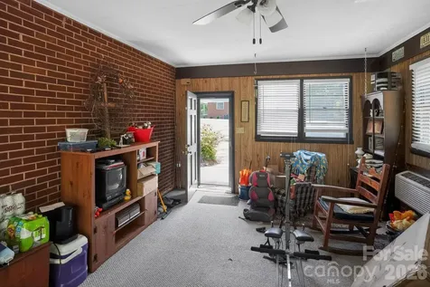 2291 19th Avenue NE Hickory NC 28601