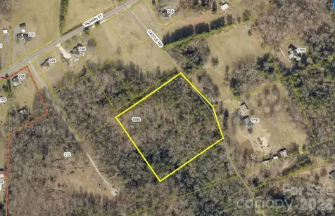 1690 Castle Road Connelly Springs NC 28612