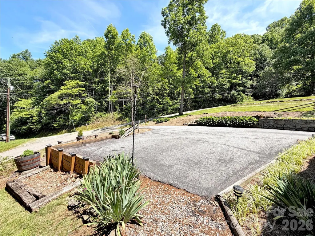 72 Sanctuary Road Maggie Valley NC 28751