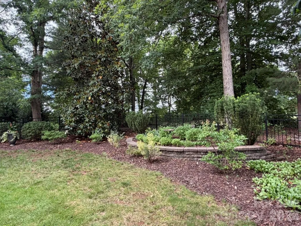 914 Players Ridge Road Hickory NC 28601