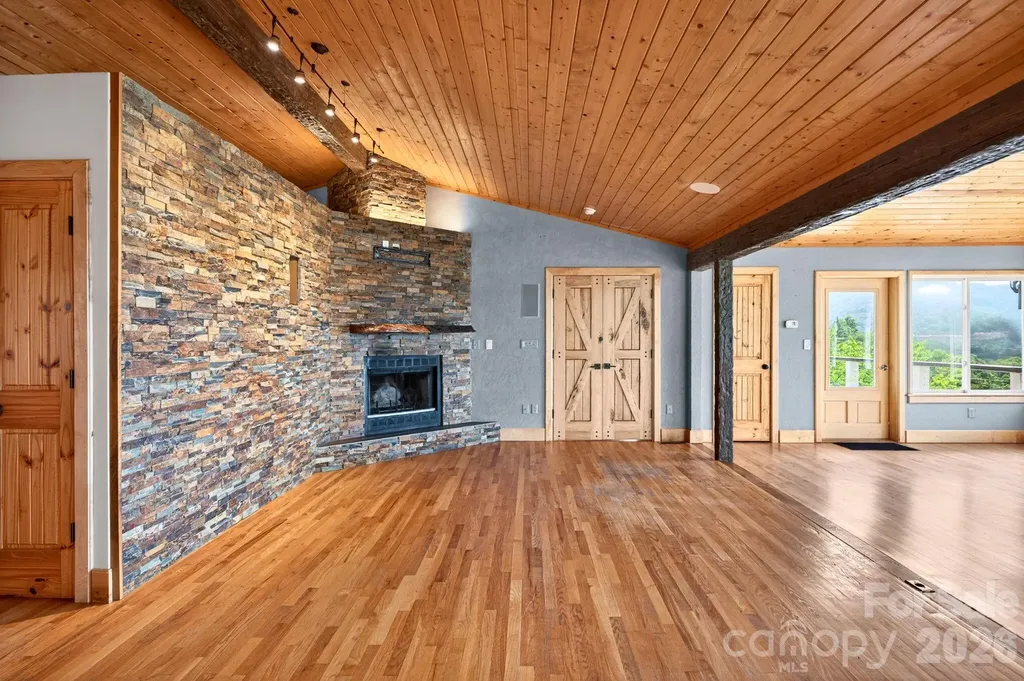 38 Lookout Road Asheville NC 28804