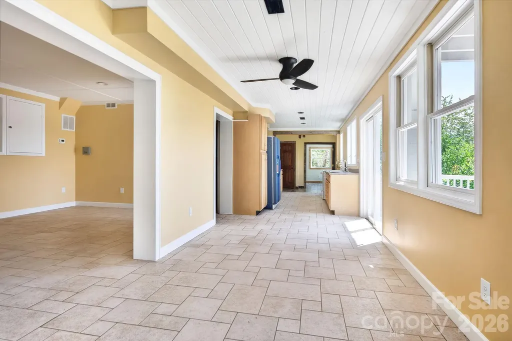 38 Lookout Road Asheville NC 28804