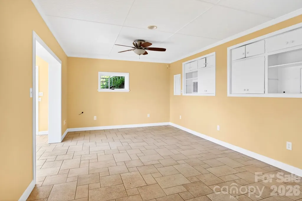 38 Lookout Road Asheville NC 28804