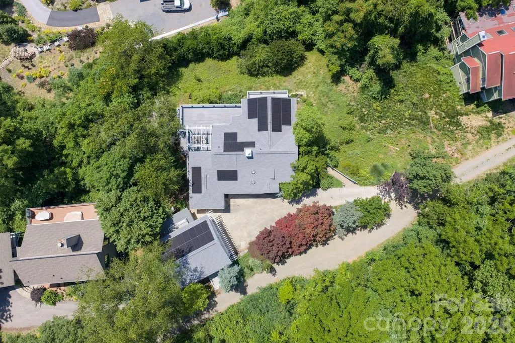 38 Lookout Road Asheville NC 28804