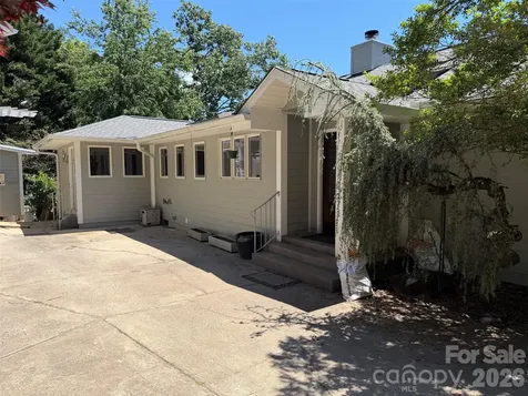38 Lookout Road Asheville NC 28804