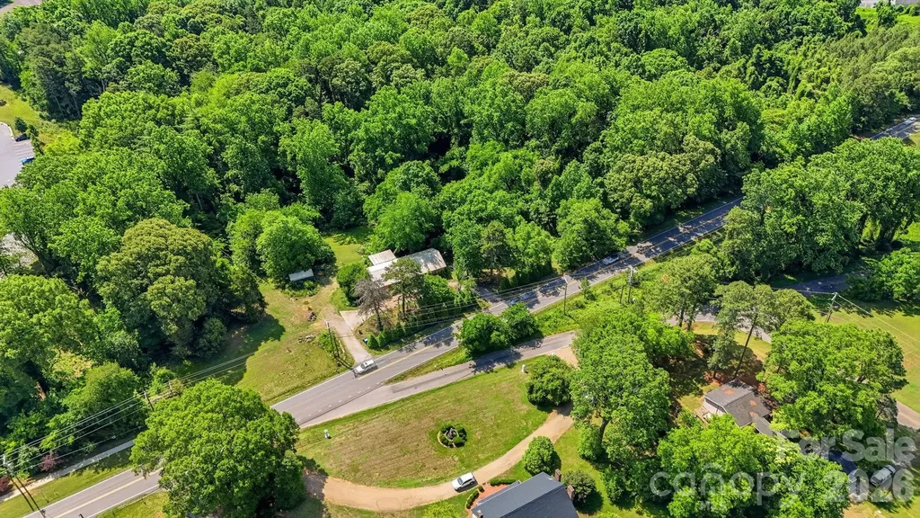 1321 Mecklenburg Highway Mooresville NC 28115