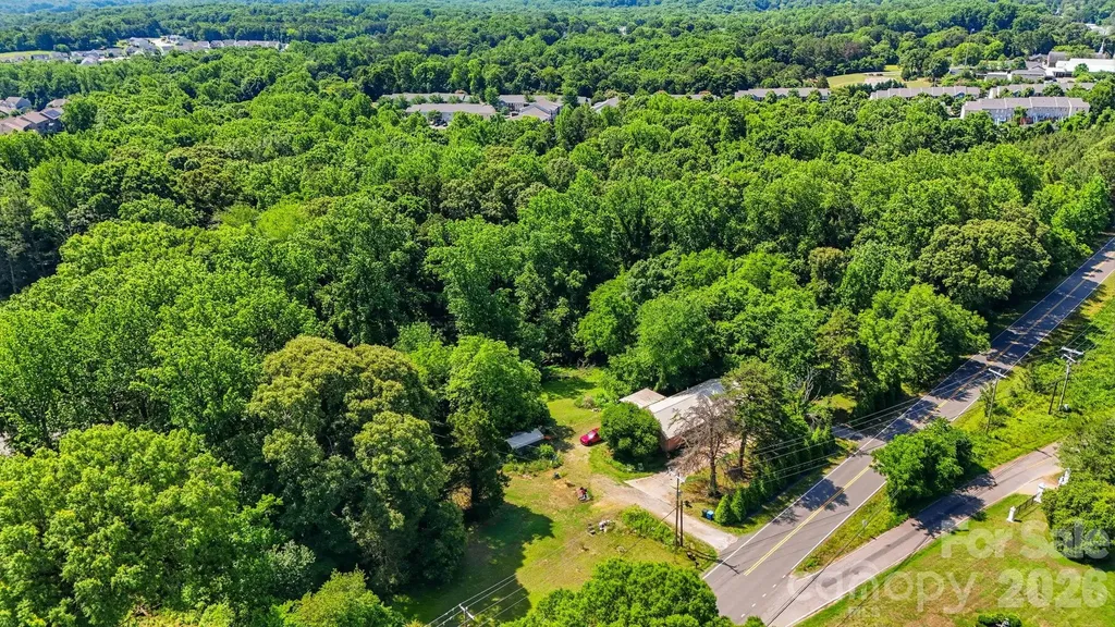 1321 Mecklenburg Highway Mooresville NC 28115