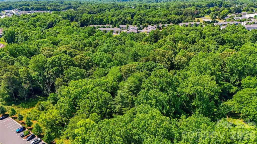 1321 Mecklenburg Highway Mooresville NC 28115