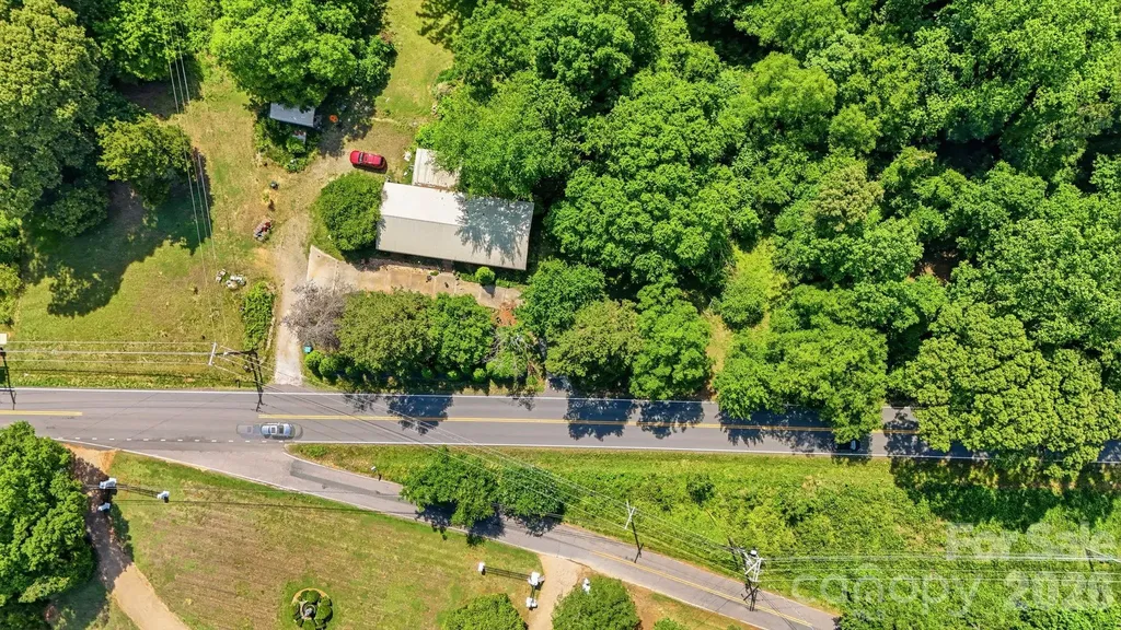 1321 Mecklenburg Highway Mooresville NC 28115