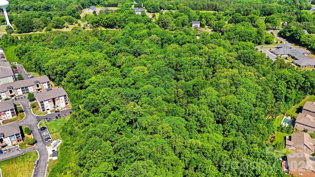 1321 Mecklenburg Highway Mooresville NC 28115