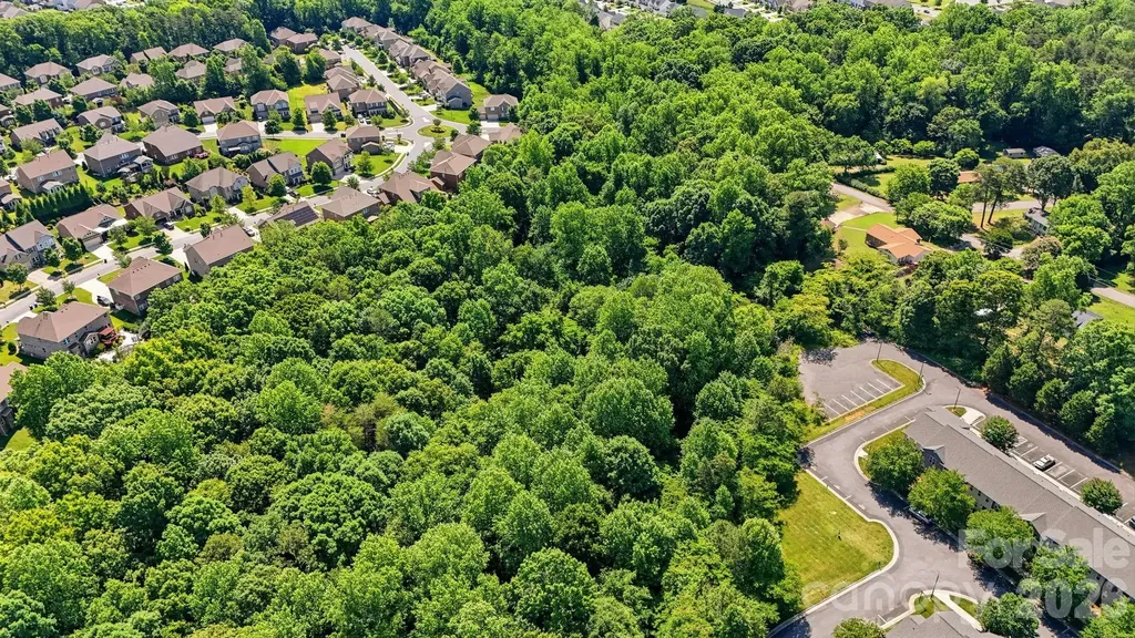 1321 Mecklenburg Highway Mooresville NC 28115