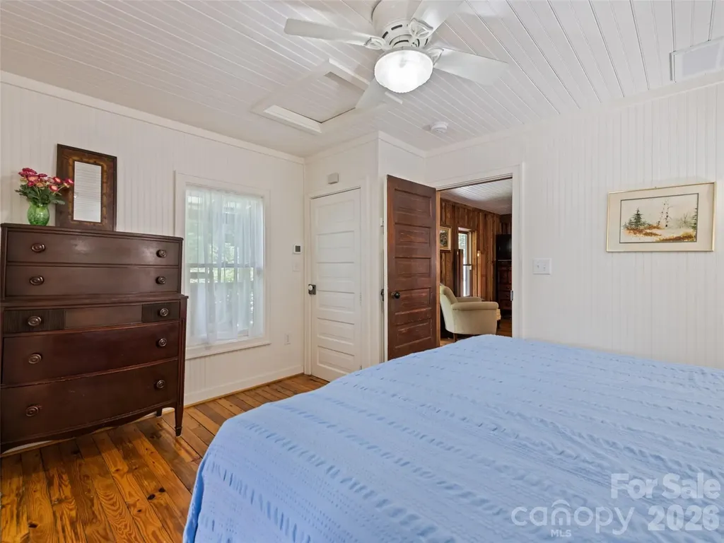 404 Red Bank Road Waynesville NC 28786